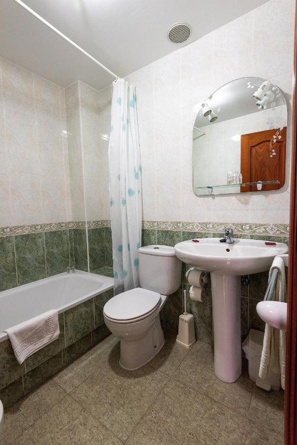 Hostal O Camouco Vera Dış mekan fotoğraf